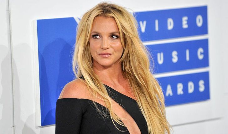 Britney Spears Files Court Petition to Replace Her Father as Conservator